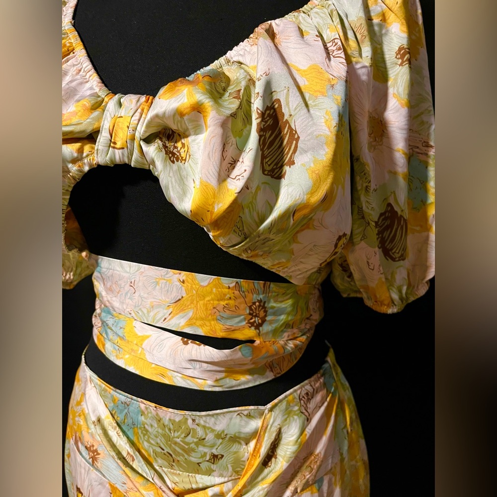 Floral print skirt set